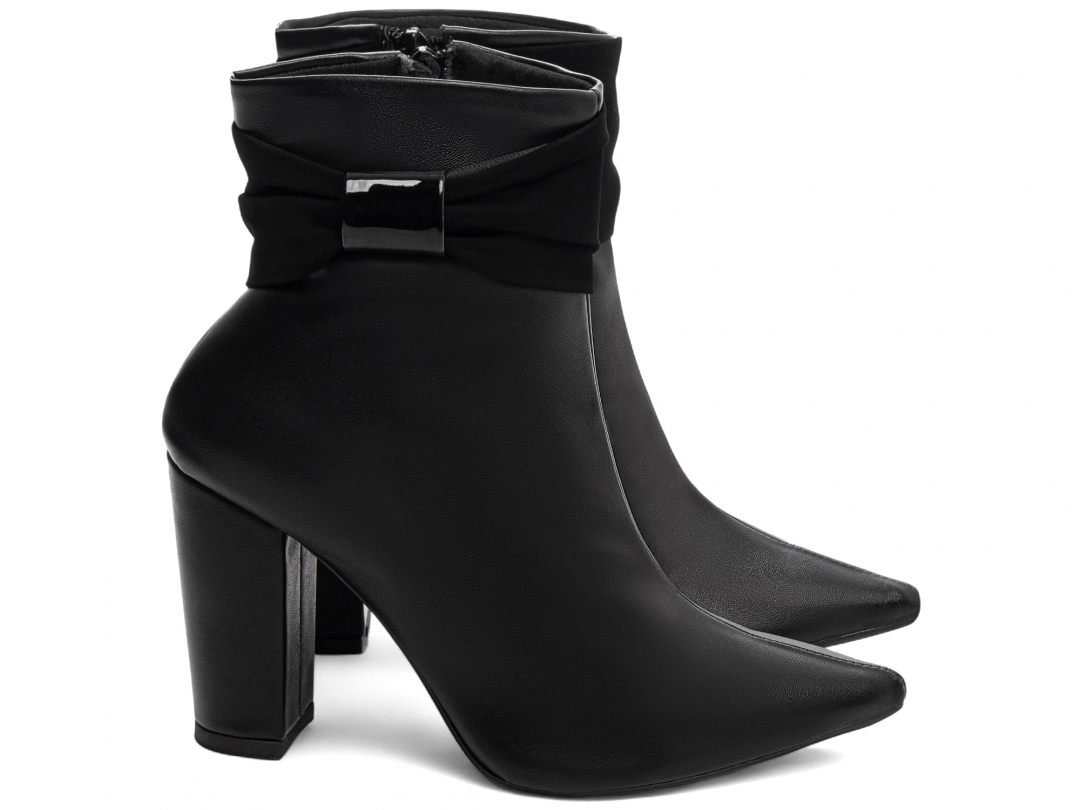 Bota Bico Fino Feminina